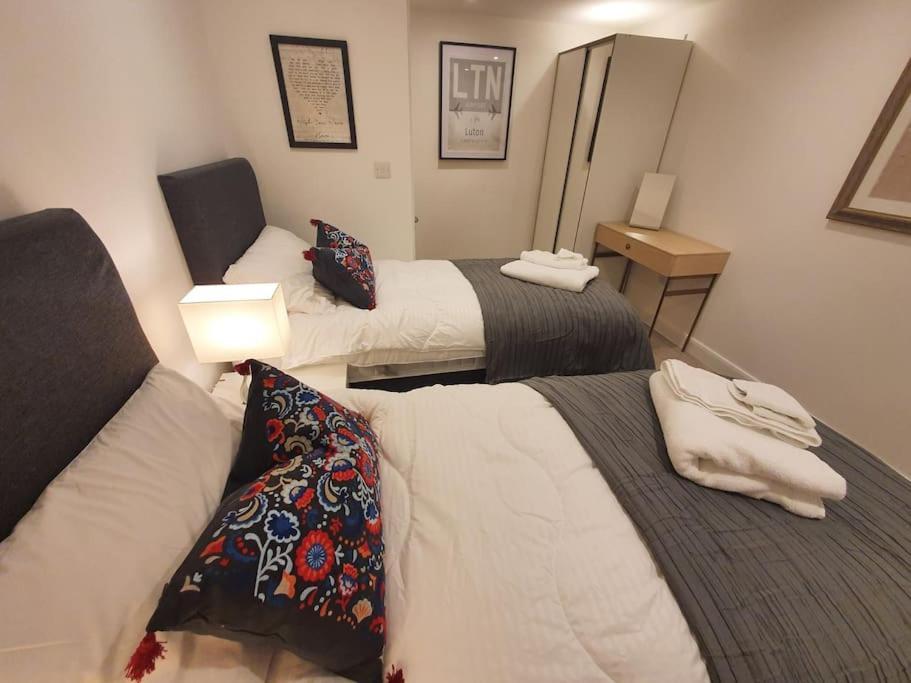 Luton Town Centre Executive Apartment Exterior foto